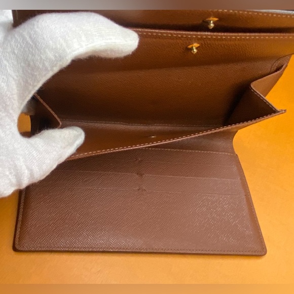 LOUIS VUITTON ❤️❤️ PORTE TRESOR INTERNATIONAL TRIFOLD MONOGRAM LONG WALLET - Picture 10 of 15